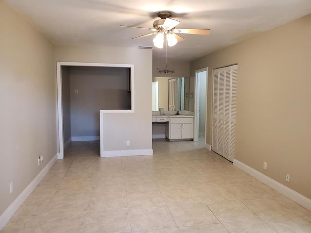4327 Willow Brook Circle, West Palm Beach, FL 33417