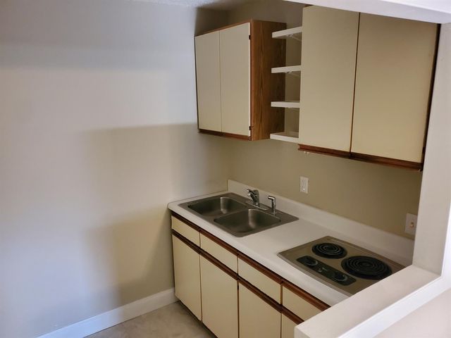4327 Willow Brook Circle, West Palm Beach, FL 33417