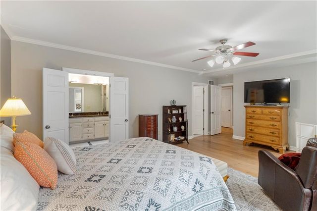 229 Ward Parkway 103B, Kansas City, MO 64112