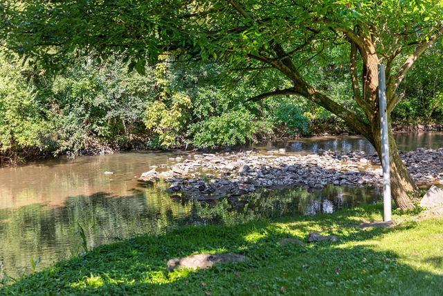 885 Fiddler Creek Way, Lexington, KY 40515