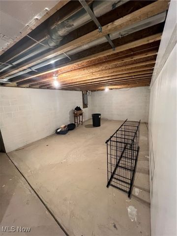 1409 Waters Edge Drive, Akron, OH 44313