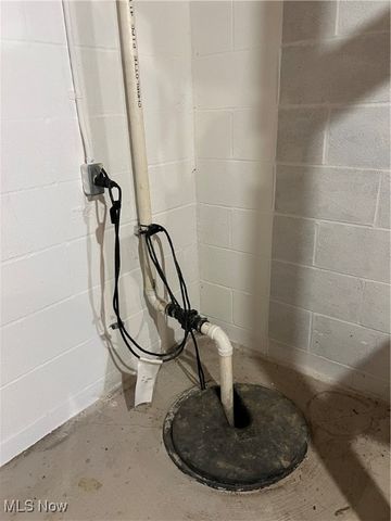 1409 Waters Edge Drive, Akron, OH 44313