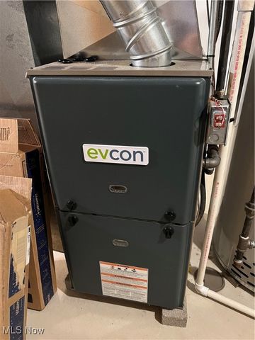 1409 Waters Edge Drive, Akron, OH 44313