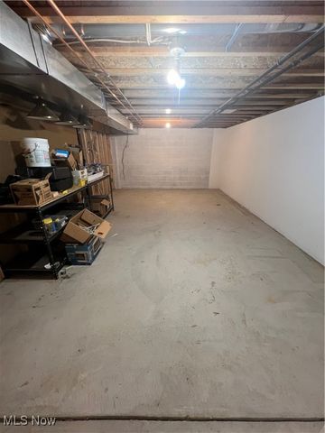 1409 Waters Edge Drive, Akron, OH 44313