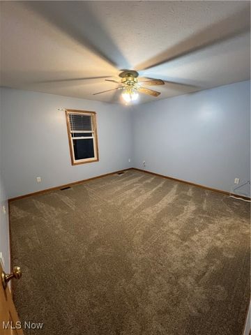 1409 Waters Edge Drive, Akron, OH 44313