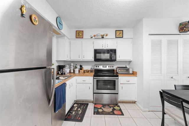 14527 Bonaire Boulevard 109, Delray Beach, FL 33446
