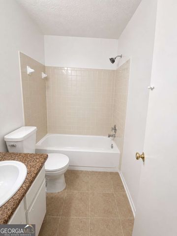 495 Inland Way NW, Lilburn, GA 30047