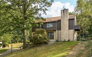 4258 Forest Glen Dr, Hampton, PA 15101