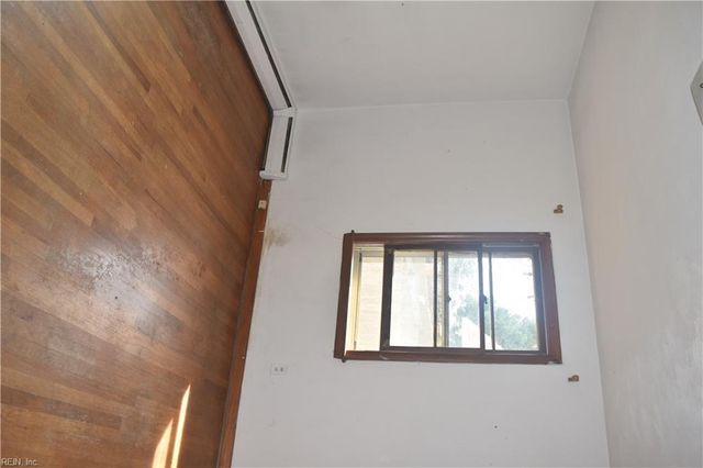 424 Hartsdale RD, Virginia Beach, VA 23462