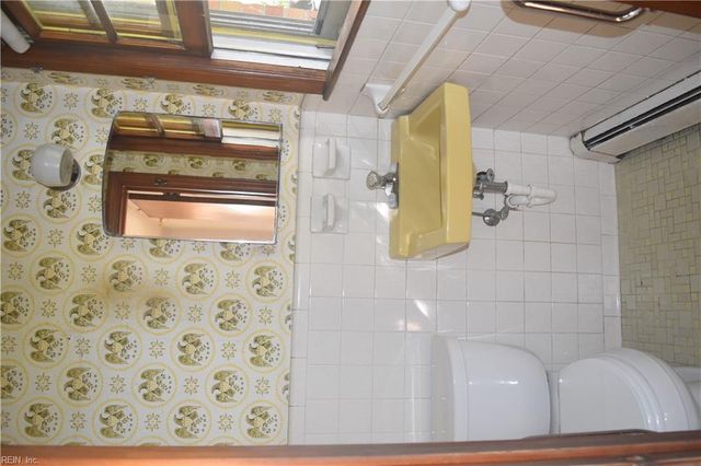 424 Hartsdale RD, Virginia Beach, VA 23462