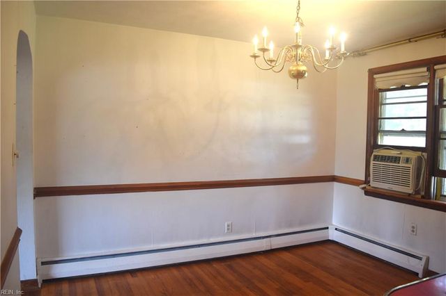 424 Hartsdale RD, Virginia Beach, VA 23462