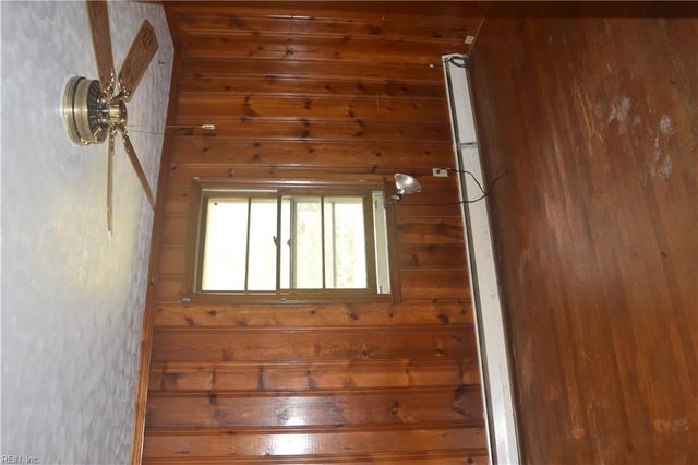 424 Hartsdale RD, Virginia Beach, VA 23462