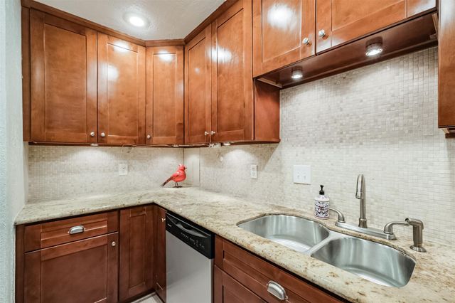 7575 Katy Freeway 143, Houston, TX 77024