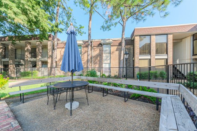 7575 Katy Freeway 143, Houston, TX 77024