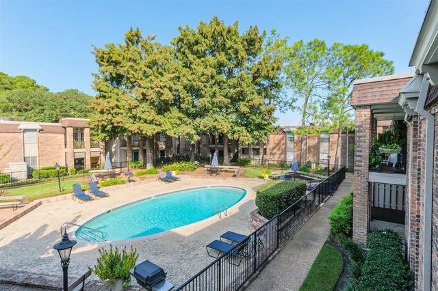 7575 Katy Freeway 143, Houston, TX 77024