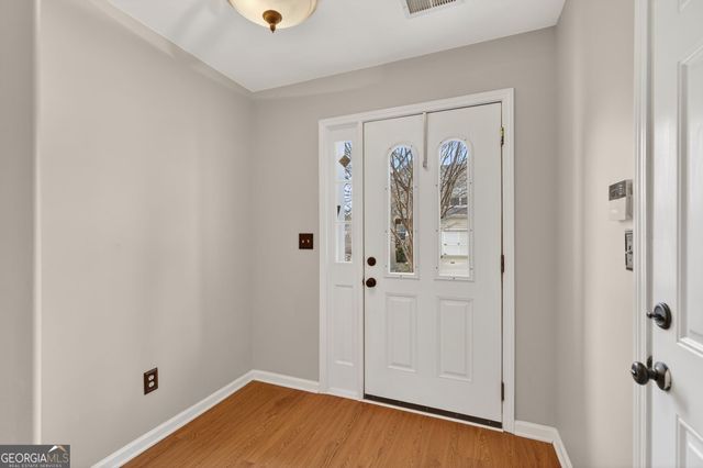 1186 Lake Point Way, Suwanee, GA 30024