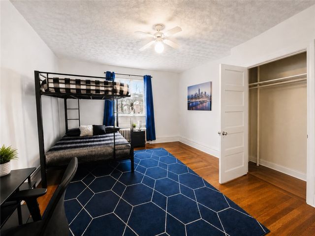 224-226 S Pacific Ave, Friendship Park, PA 15224