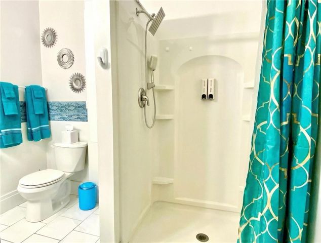 224-226 S Pacific Ave, Friendship Park, PA 15224