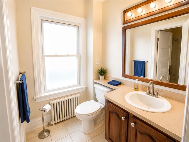 224-226 S Pacific Ave, Friendship Park, PA 15224