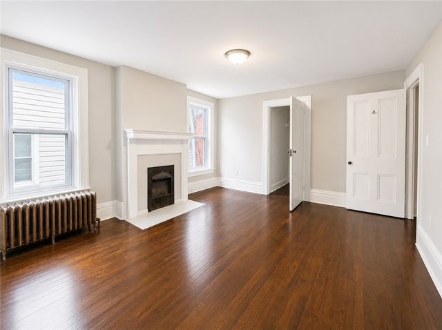 224-226 S Pacific Ave, Friendship Park, PA 15224