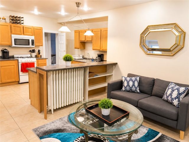 224-226 S Pacific Ave, Friendship Park, PA 15224