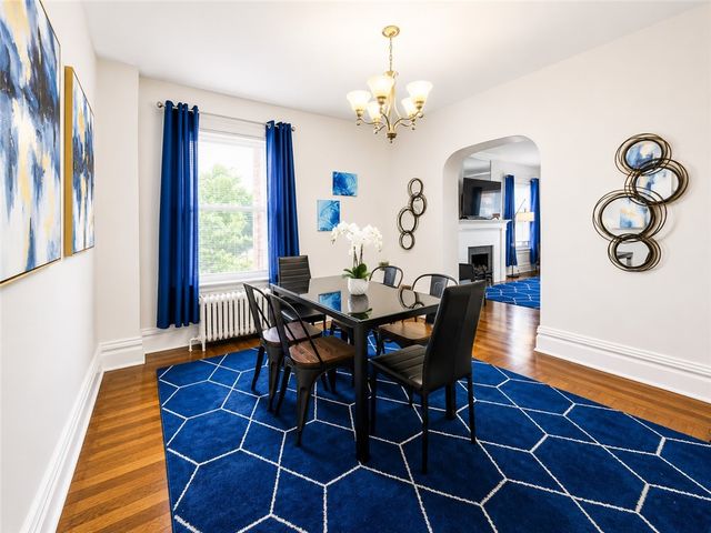 224-226 S Pacific Ave, Friendship Park, PA 15224