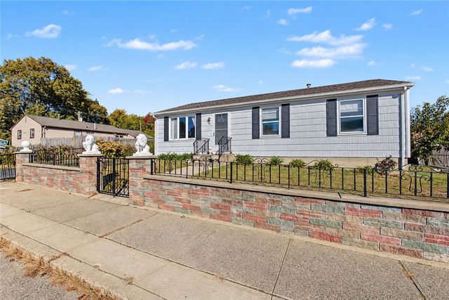 10 Winter Street, Pawtucket, RI 02860