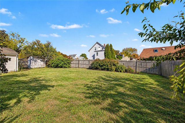 10 Winter Street, Pawtucket, RI 02860
