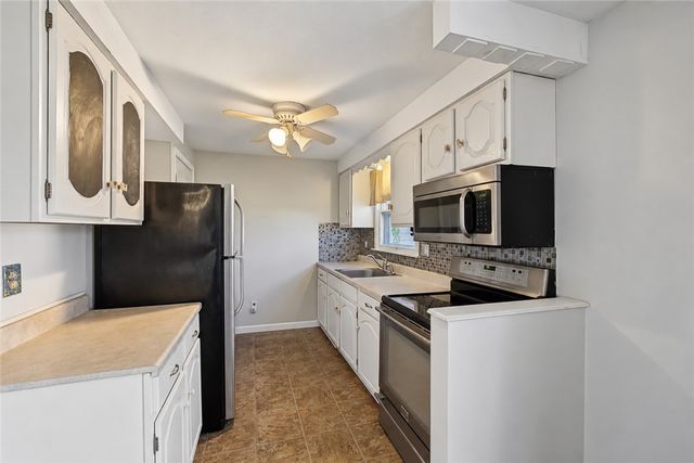 10 Winter Street, Pawtucket, RI 02860