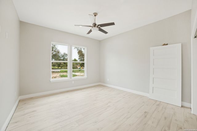 220 County Road 6864, Natalia, TX 78059