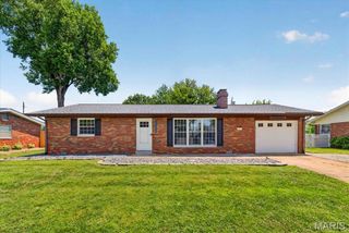 14 Stacy Drive, Fairview Heights, IL 62208