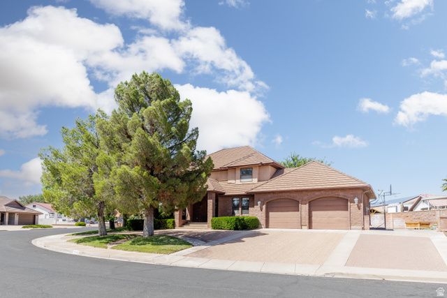 592 N DUSK DR, St. George, UT 84770