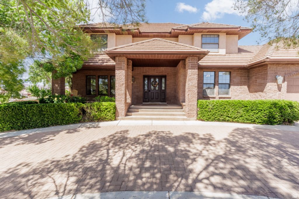 592 N DUSK DR, St. George, UT 84770
