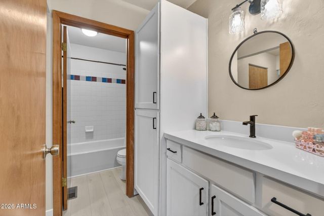 253 CREEKSIDE Circle C, Prescott, AZ 86303
