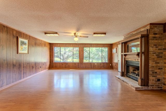 841 SANFORD ST, Henderson, TN 38340