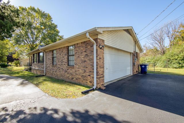 841 SANFORD ST, Henderson, TN 38340