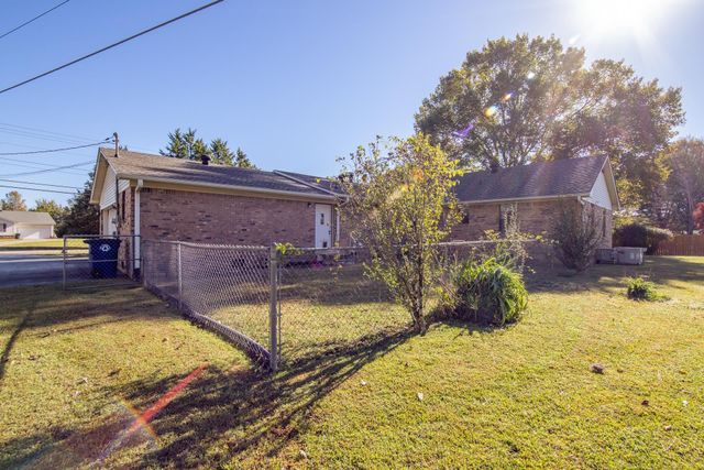 841 SANFORD ST, Henderson, TN 38340
