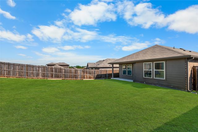 2076 Puma Street, Crandall, TX 75114