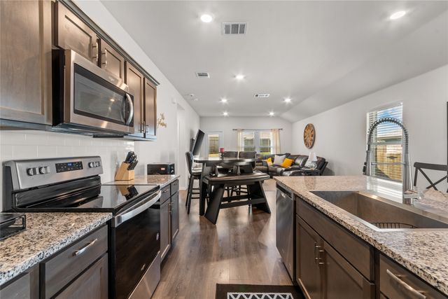 2076 Puma Street, Crandall, TX 75114