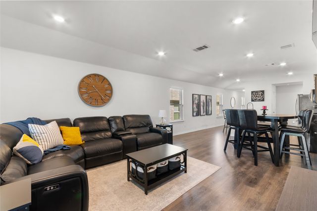 2076 Puma Street, Crandall, TX 75114