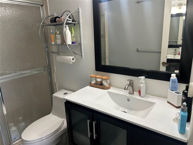 8900 Washington Blvd 405A, Pembroke Pines, FL 33025