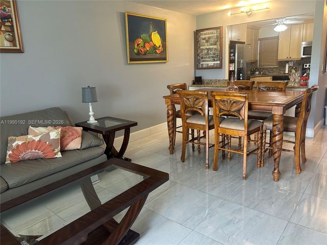 8900 Washington Blvd 405A, Pembroke Pines, FL 33025