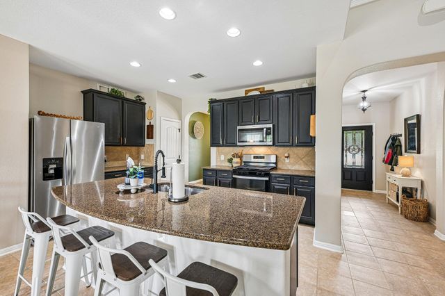 197 Bloomsbury DR, Kyle, TX 78640