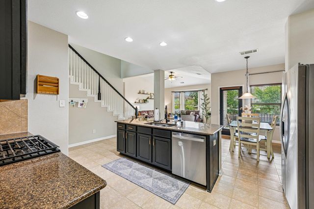 197 Bloomsbury DR, Kyle, TX 78640