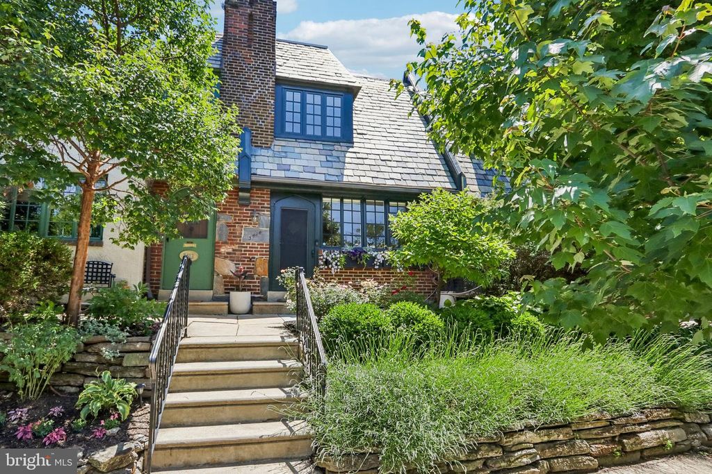 3414 W PENN ST, PHILADELPHIA, PA 19129 — exterior