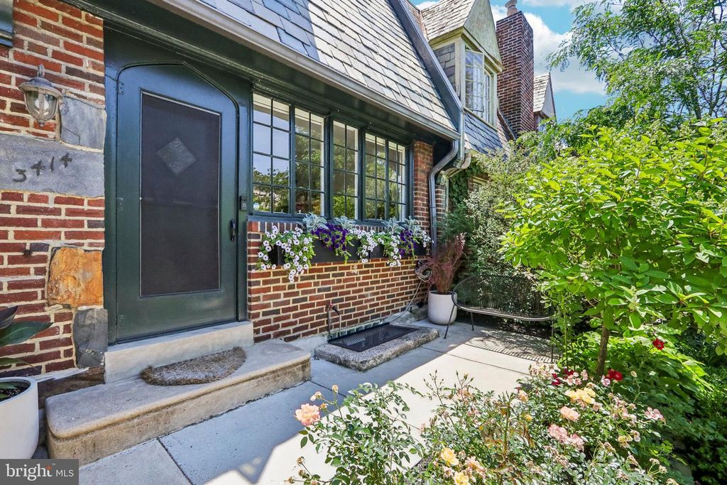 3414 W PENN ST, PHILADELPHIA, PA 19129 — photo 4