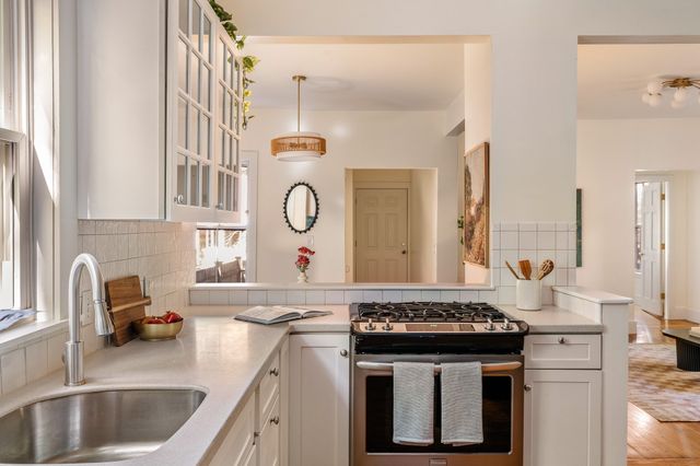 20 Mead St 1, Cambridge, MA 02140