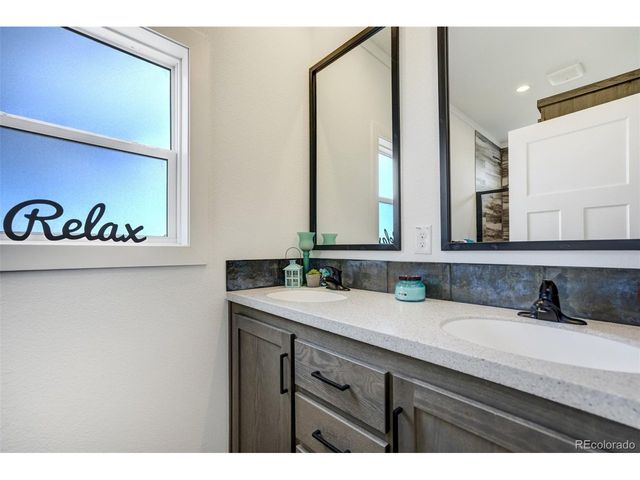 1684 9th St, Limon, CO 80828