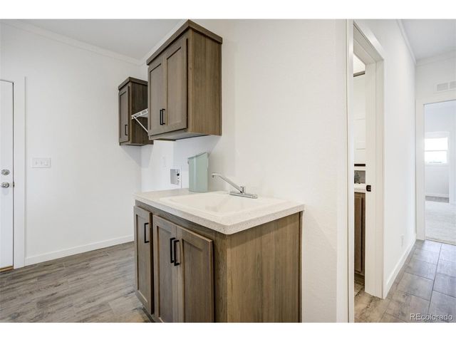 1684 9th St, Limon, CO 80828