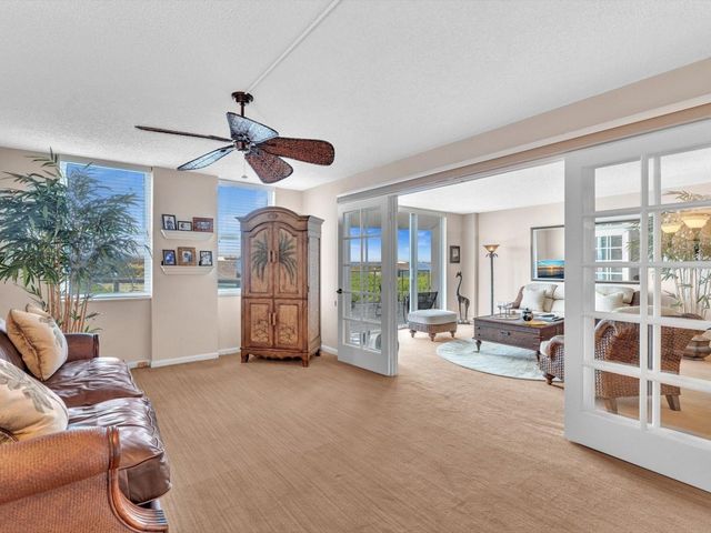 1147 Hillsboro Mile 802, Hillsboro Beach, FL 33062